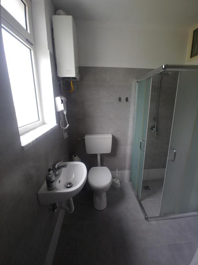Green Garden Guesthouse شكودر المظهر الخارجي الصورة